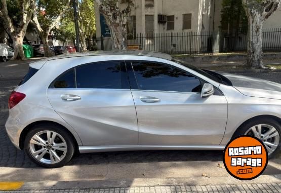 Autos - Mercedes Benz A200 Urban 2018 Nafta 104000Km - En Venta