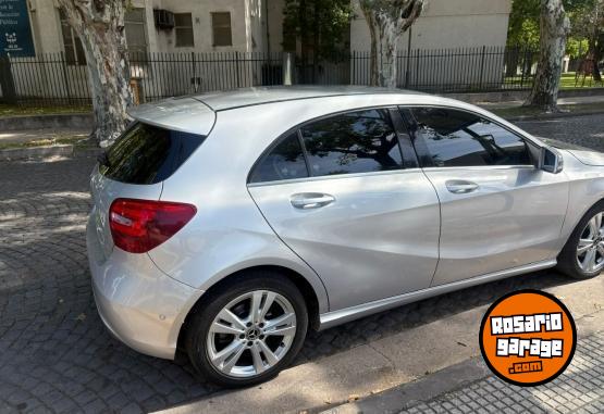 Autos - Mercedes Benz A200 Urban 2018 Nafta 104000Km - En Venta