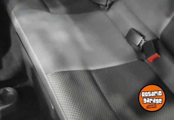 Utilitarios - Volkswagen SAVEIRO 1.6 TRENDLINE 2023 Nafta 92000Km - En Venta