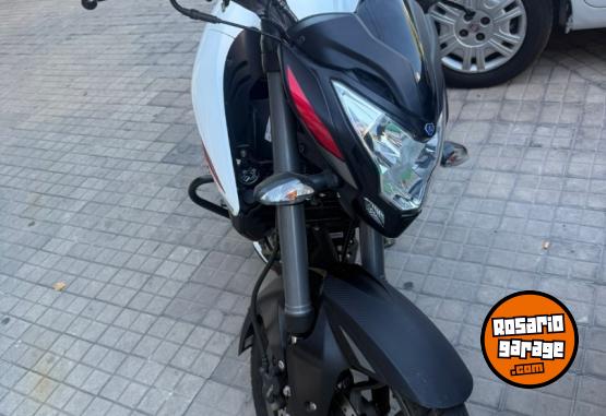 Motos - Bajaj ROUSER 200cc 2025 Nafta  - En Venta