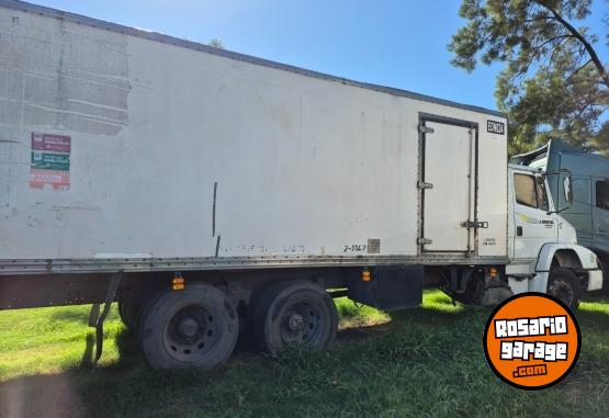 Camiones y Grúas - Vendo 1218 c/FURGON TERMICO - En Venta