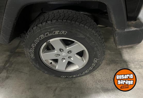 Accesorios para Autos - cubietas 245/75/17 - En Venta