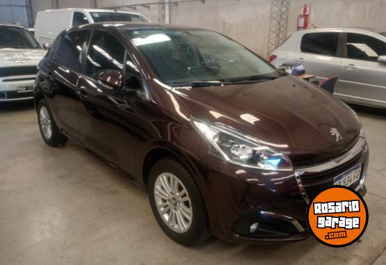 Autos - Peugeot 208 2019 Nafta 62000Km - En Venta