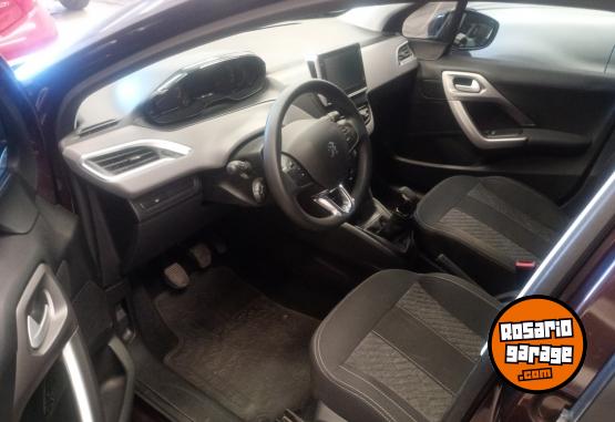 Autos - Peugeot 208 2019 Nafta 62000Km - En Venta