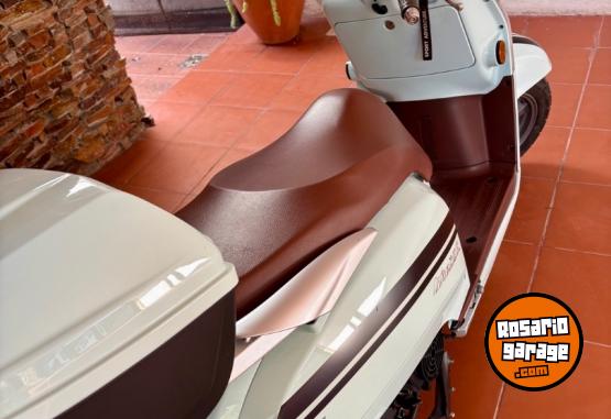 Motos - Kymco Like 2022 Nafta 9000Km - En Venta