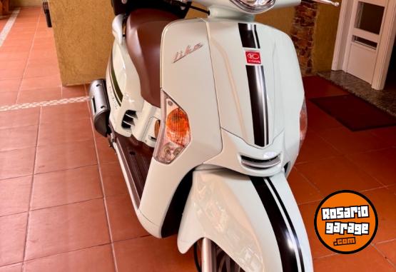 Motos - Kymco Like 2022 Nafta 9000Km - En Venta