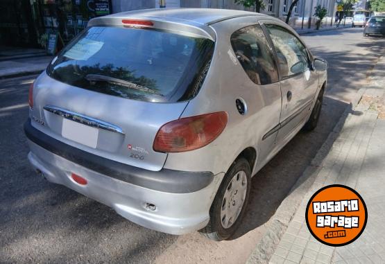Autos - Peugeot 206 2006 Nafta 212700Km - En Venta