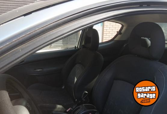 Autos - Peugeot 206 2006 Nafta 212700Km - En Venta