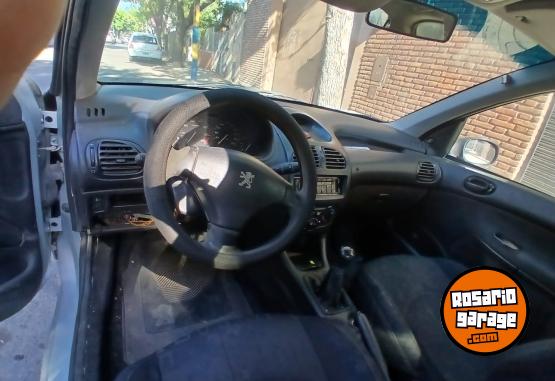 Autos - Peugeot 206 2006 Nafta 212700Km - En Venta