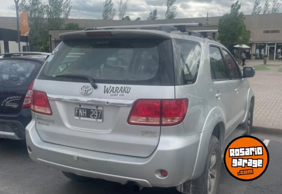 Camionetas - Toyota SW4 SRV 2006 Diesel 408000Km - En Venta