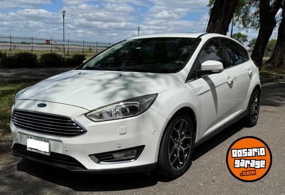 Autos - Ford Focus titanium 2016 Nafta 105000Km - En Venta