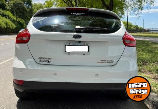 Autos - Ford Focus titanium 2016 Nafta 105000Km - En Venta
