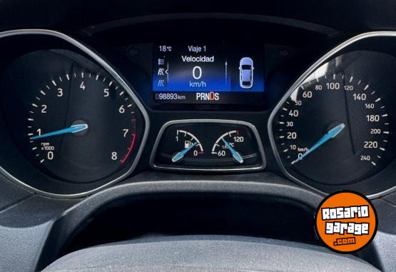 Autos - Ford Focus titanium 2016 Nafta 105000Km - En Venta