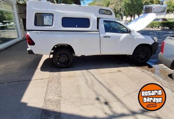Camionetas - Toyota HILUX CABINA SIMPLE DX 2018 Diesel 260000Km - En Venta