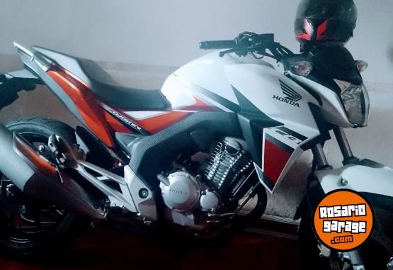 Motos - Honda Twister 250 inyección 2018 Nafta 15000Km - En Venta