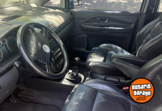 Utilitarios - Volkswagen Sharan 1.9TDI Highline 2007 Diesel 250000Km - En Venta