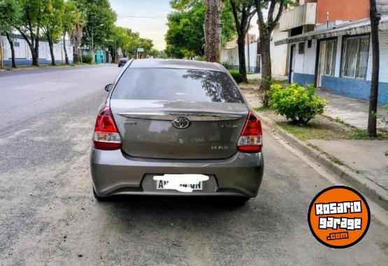 Autos - Toyota Etios L5 XL6 2018 Nafta 50000Km - En Venta