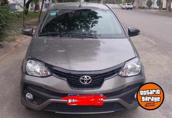 Autos - Toyota Etios L5 XL6 2018 Nafta 50000Km - En Venta