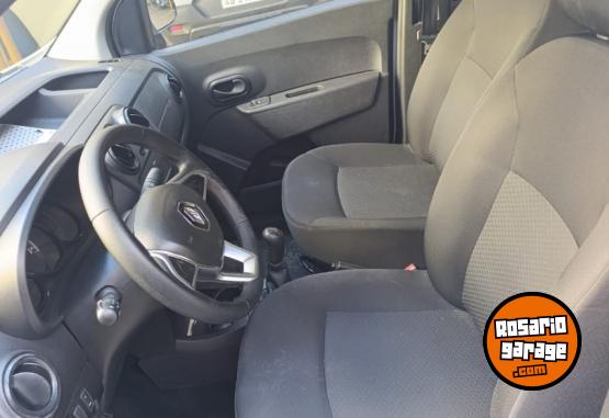 Utilitarios - Renault KANGOO EXPRESS 2022 Nafta 90000Km - En Venta