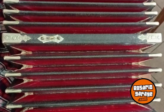 Instrumentos Musicales - Vendo Insuperable Bandoneon - En Venta