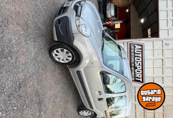 Utilitarios - Renault Kamgoo 2014 Nafta 133000Km - En Venta