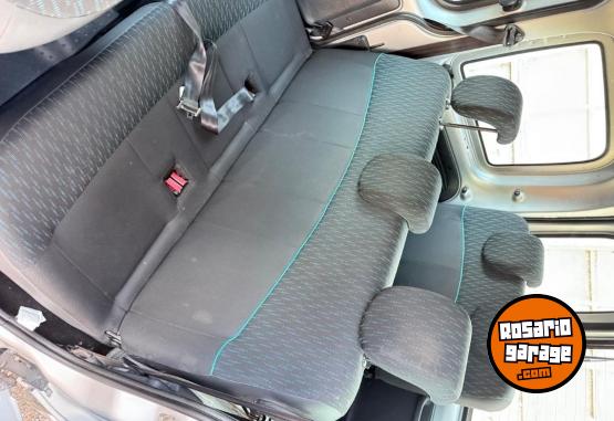 Utilitarios - Renault Kamgoo 2014 Nafta 133000Km - En Venta