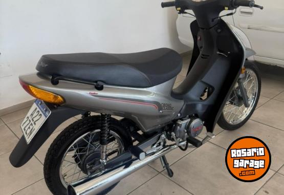 Motos - Keller Cronos 2024 Nafta 5900Km - En Venta