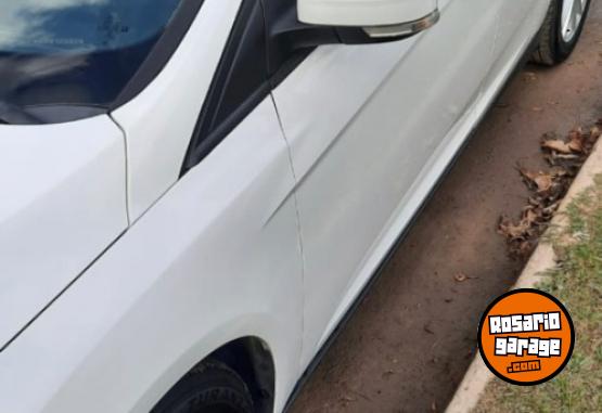 Autos - Ford Focus 2015 Nafta 125000Km - En Venta