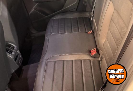 Autos - Volkswagen Taos highline 2024 Nafta 20000Km - En Venta