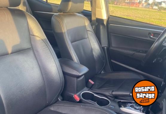 Autos - Toyota Corolla Seg 2018 GNC 150000Km - En Venta