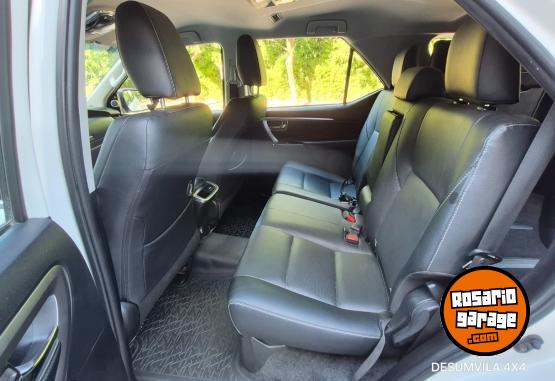 Camionetas - Toyota SW4 SRX A/T 7A 2022 Diesel 130000Km - En Venta