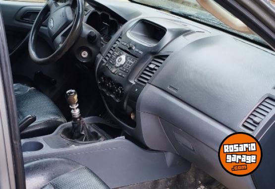 Camionetas - Ford Ranger 2014 Diesel 270000Km - En Venta