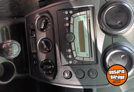 Autos - Ford Fiesta 2010 Nafta 219000Km - En Venta