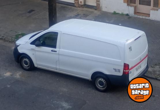 Utilitarios - Mercedes Benz Vito 2017 Diesel 400Km - En Venta