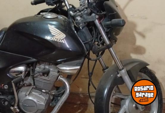 Motos - Honda Storm 2011 Nafta 6912Km - En Venta