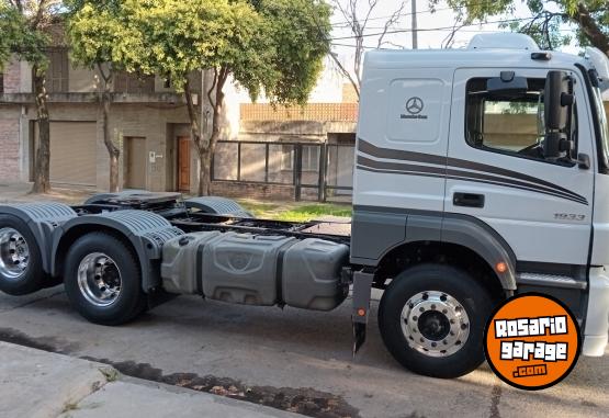 Camiones y Gr�as - Axor 1933 escalable 2014 - En Venta