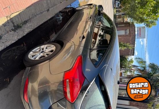Autos - Ford Focus 2015 Nafta 105000Km - En Venta