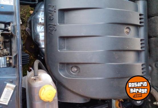 Autos - Fiat Siena 2006 GNC 300000Km - En Venta