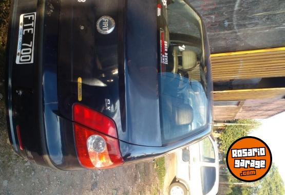 Autos - Fiat Siena 2006 GNC 300000Km - En Venta