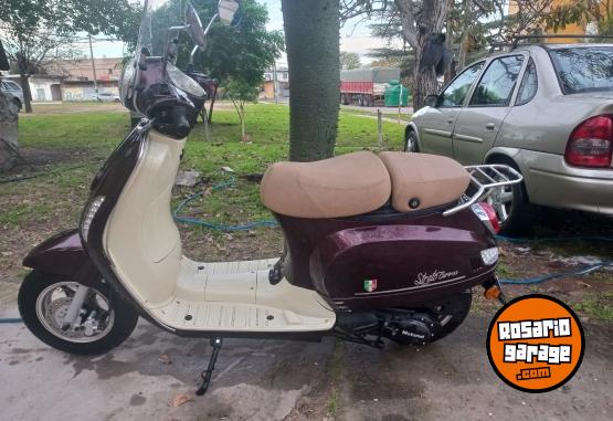 Motos - Motomel Strato Euro 150 2023 Nafta 5700Km - En Venta