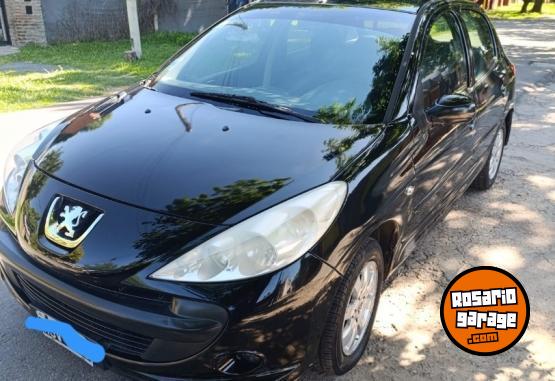 Autos - Peugeot 207 2009 Diesel 225000Km - En Venta