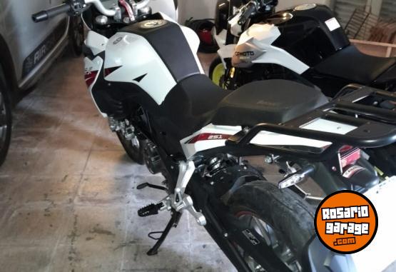 Motos - Benelli TRK 2024 Nafta 2000Km - En Venta