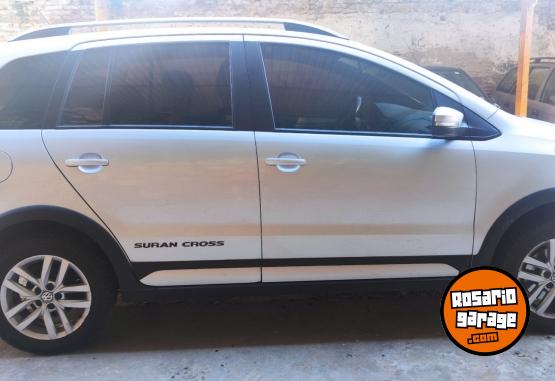 Autos - Volkswagen Suran 2016 GNC 107000Km - En Venta