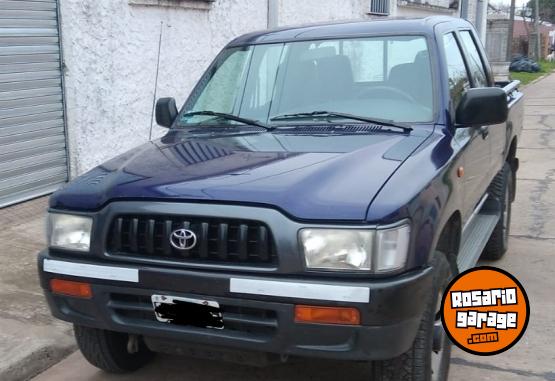 Camionetas - Toyota Hilux 2003 Diesel 180000Km - En Venta