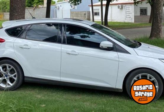 Autos - Ford Focus Se plus 2016 Nafta 145000Km - En Venta