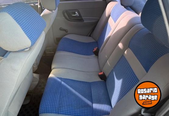 Autos - Volkswagen Polo 2001 Nafta 200000Km - En Venta