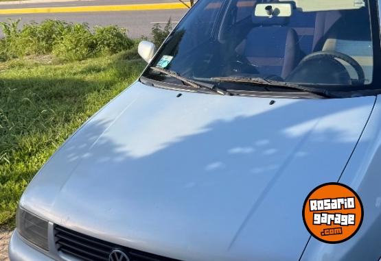 Autos - Volkswagen Polo 2001 Nafta 200000Km - En Venta