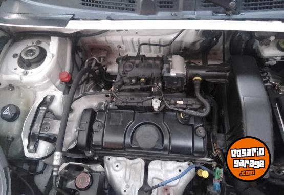 Utilitarios - Peugeot Partner 2016 Nafta 120000Km - En Venta