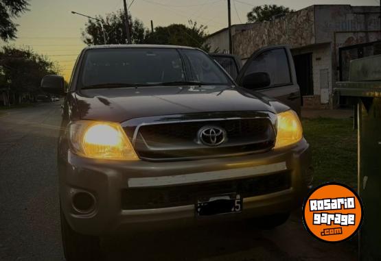 Camionetas - Toyota Hilux 2008 Diesel 251000Km - En Venta