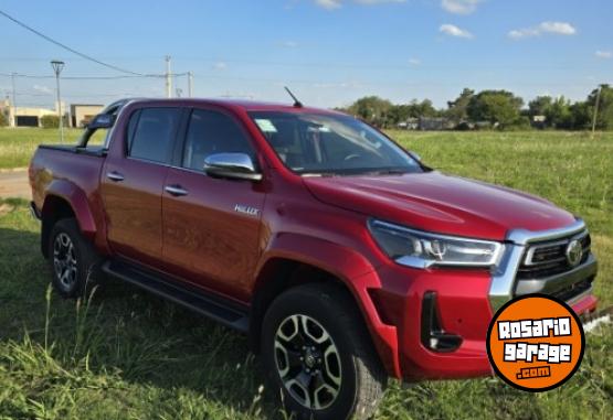 Camionetas - Toyota Hilux 2025 Diesel 30000Km - En Venta